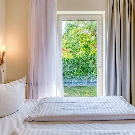 Daire Haus Lore Waren (Mueritz)